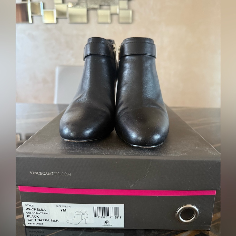Vince Camuto black Suede Chelsea Booties Women's Size 7.